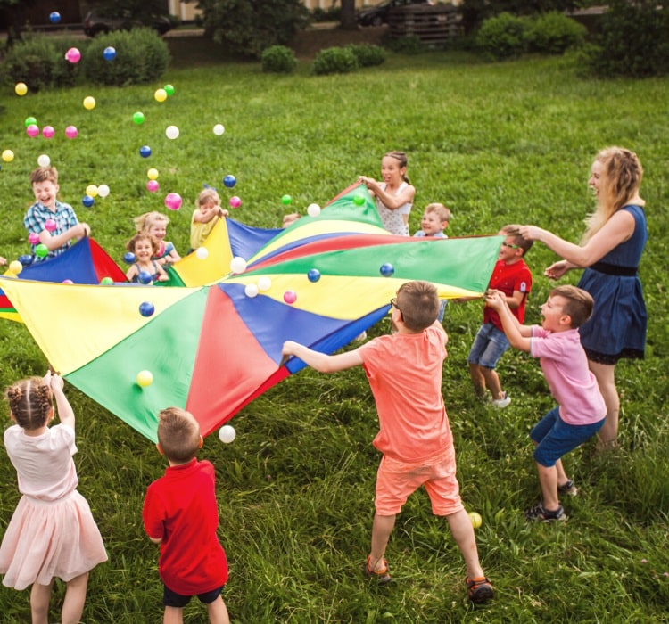 Popcorn parachute game