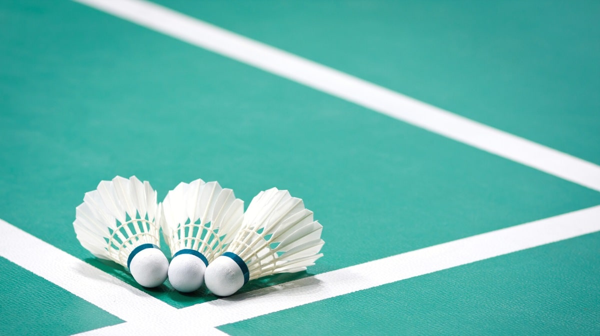 Badminton court dimensions (size, height and measurements)