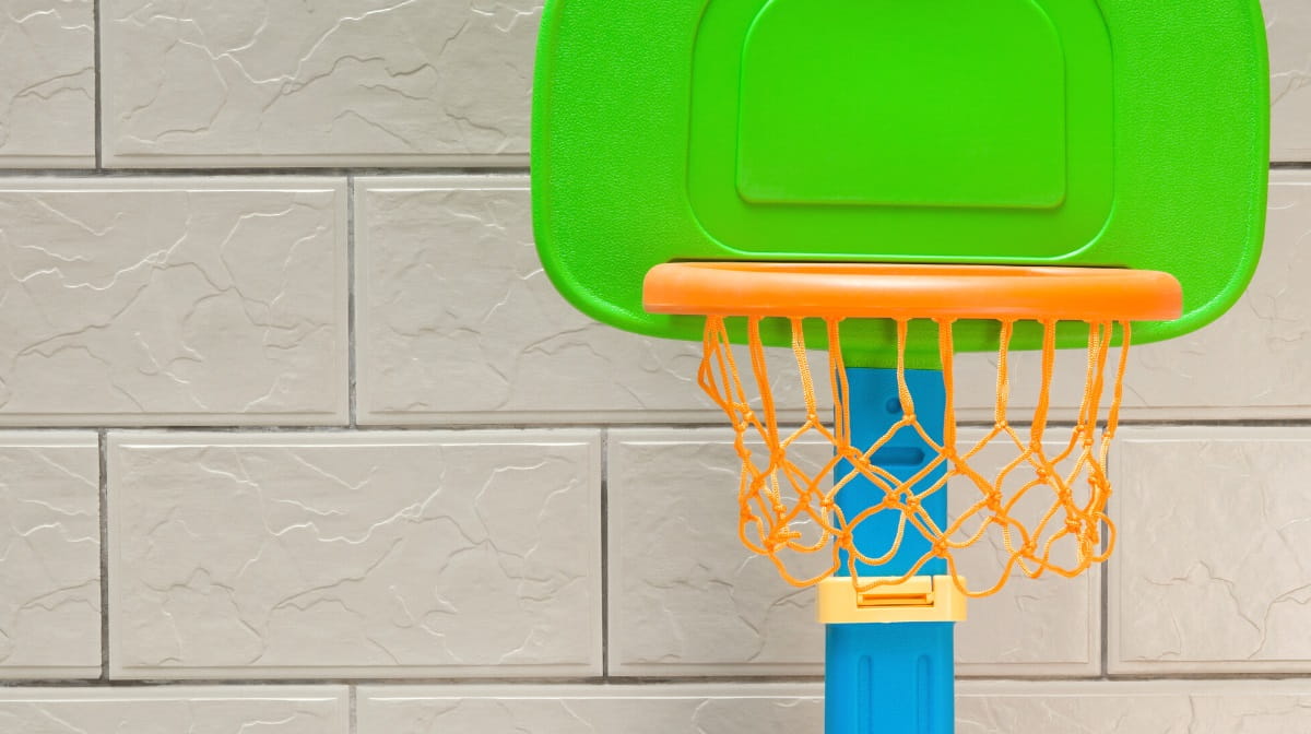 Portable basketball hoops for toddlers and kids