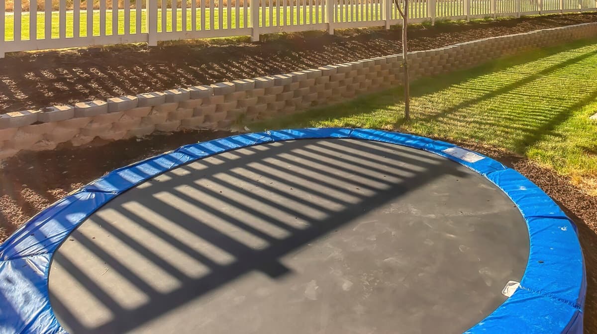 How to fix a hole in a trampoline mat