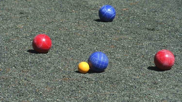 How to play bocce ball